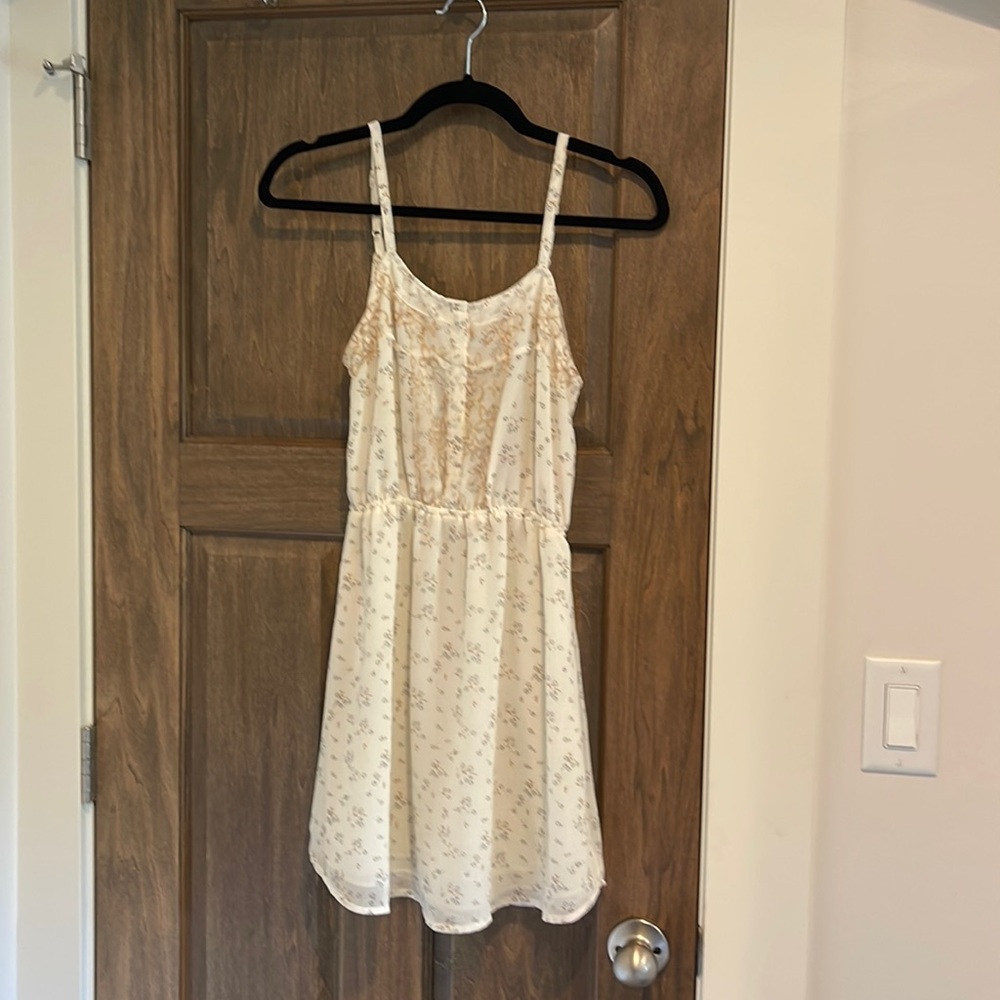 NWOT Urban Outfitters Staring at Stars XS cream dress w/ blue/gold flora…